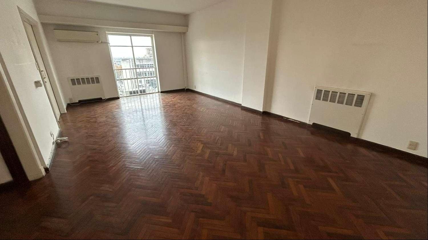 Venta Apartamento 4 Dormitorios Cordon Garage