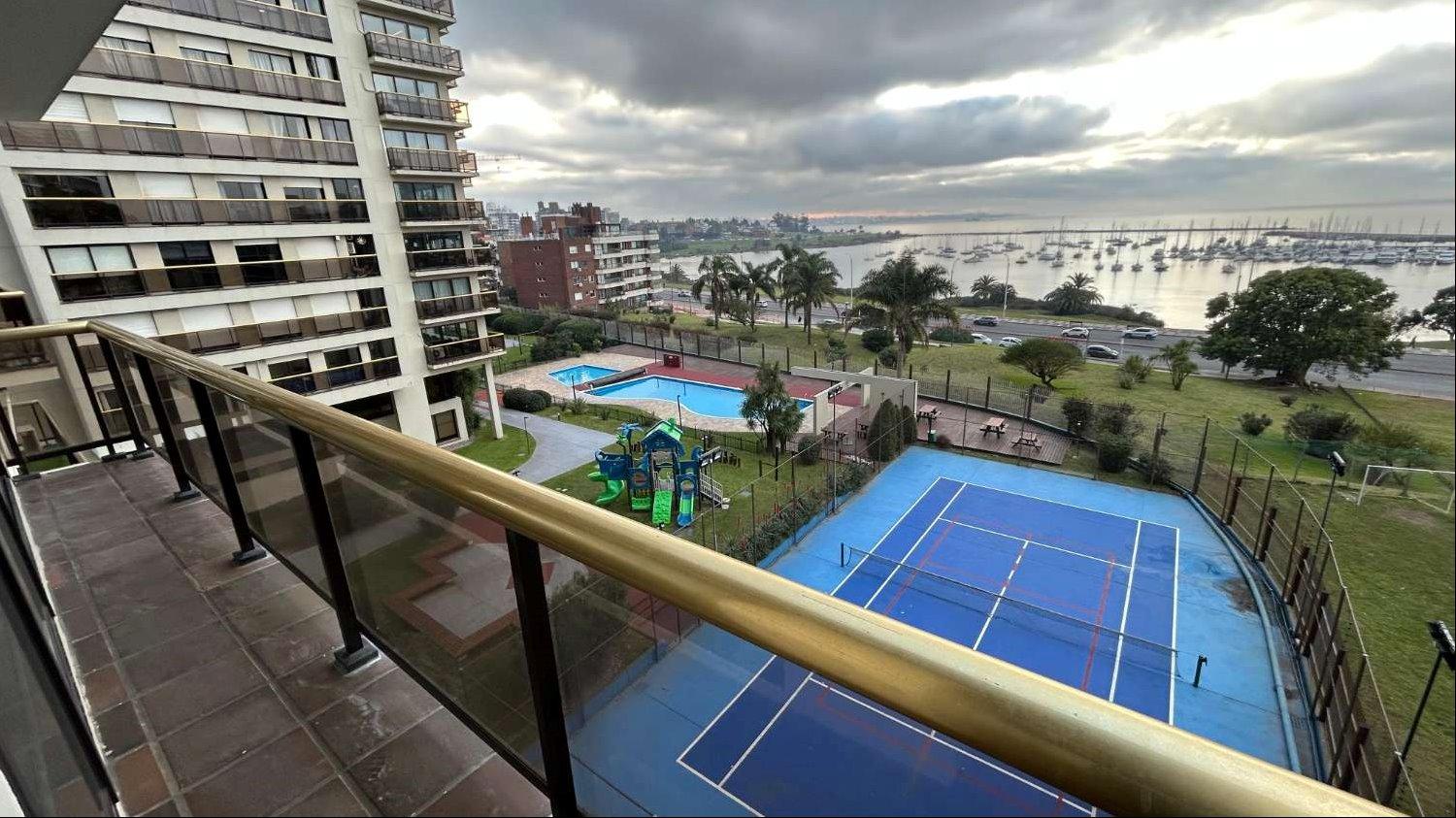 Alquiler Apartamento Puerto Del Buceo 4 Dormitorios 3 Baños Garaje