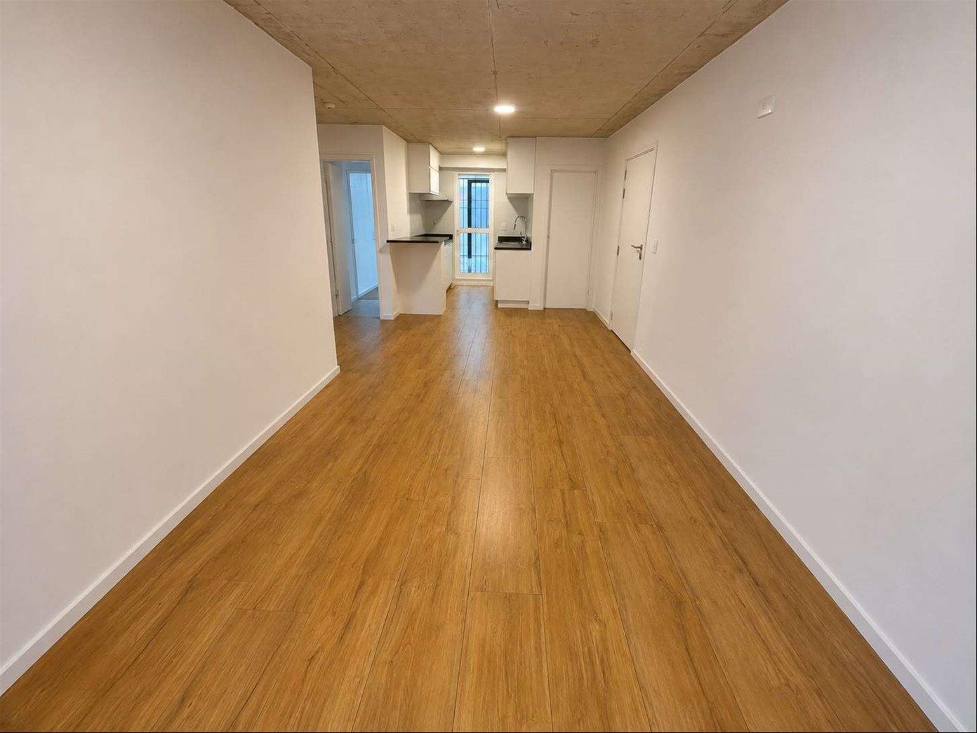 Venta Apartamento Malvin 2 Dormitorios 2 Baños Garaje Doble, Patio