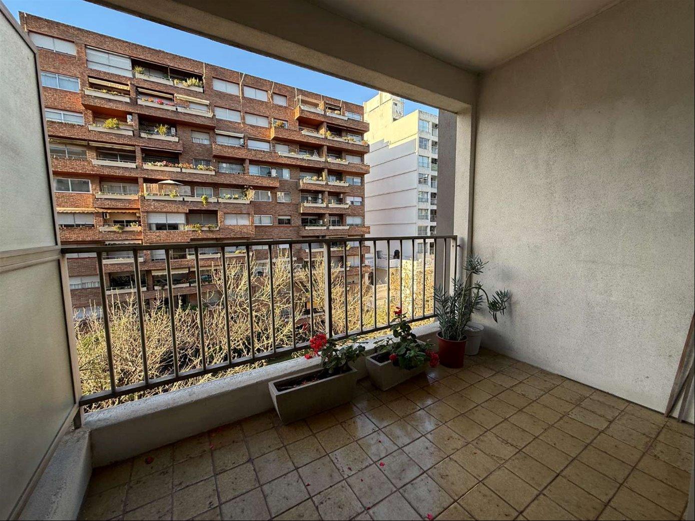 Alquiler Apartamento Pocitos 1 Dormitorio Terraza